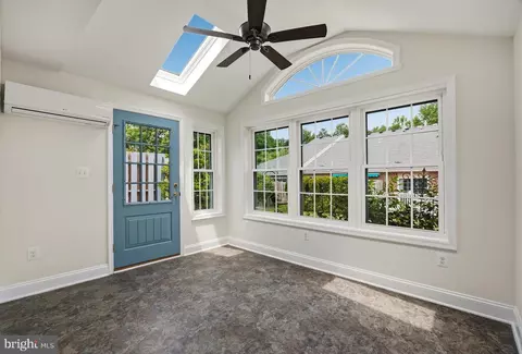 Entry Way - 907 Beacon Way, Annapolis, MD 21401 photo 3 of 4