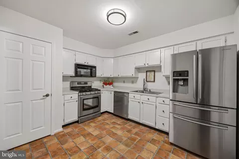 Kitchen - 907 Beacon Way, Annapolis, MD 21401 photo 1 of 3