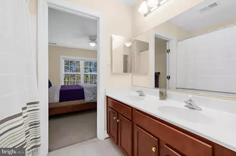 Entry Way - 1603 Braid Hills Dr, Pasadena, MD 21122 photo 6 of 9