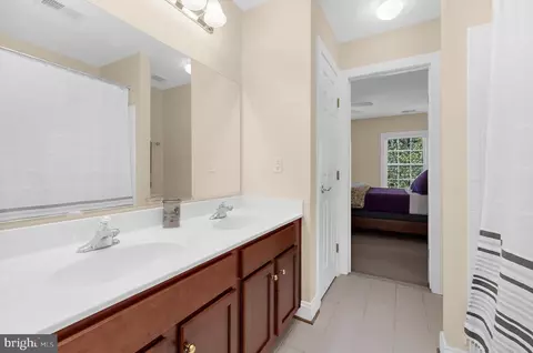 Entry Way - 1603 Braid Hills Dr, Pasadena, MD 21122 photo 5 of 9