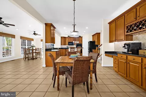 Kitchen - 1603 Braid Hills Dr, Pasadena, MD 21122 photo 4 of 8