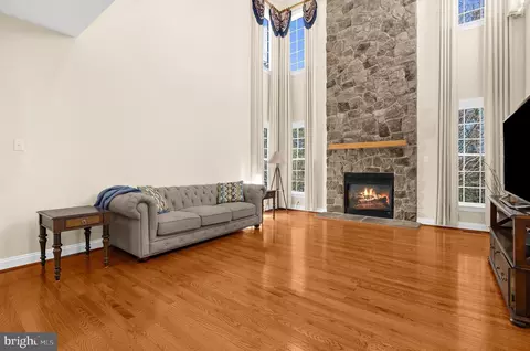 Living - 1603 Braid Hills Dr, Pasadena, MD 21122 photo 3 of 6