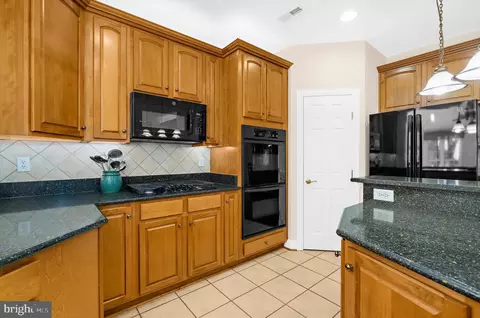 Kitchen - 1603 Braid Hills Dr, Pasadena, MD 21122 photo 2 of 8