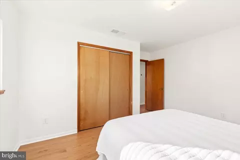 Bedroom - 723 207th St, Pasadena, MD 21122 photo 4 of 12
