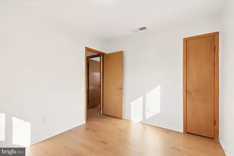Bedroom - 723 207th St, Pasadena, MD 21122 photo 11 of 12