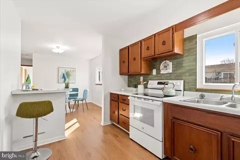 Kitchen - 723 207th St, Pasadena, MD 21122 photo 1 of 4