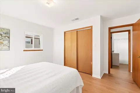 Bedroom - 723 207th St, Pasadena, MD 21122 photo 2 of 12