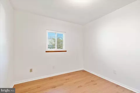 Bedroom - 723 207th St, Pasadena, MD 21122 photo 7 of 12