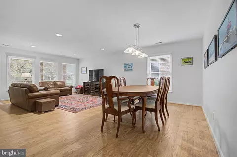 Dining - 809 Midship Ct, Annapolis, MD 21401 photo 1 of 4