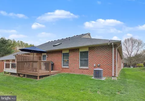 Exterior - 809 Midship Ct, Annapolis, MD 21401 photo 7 of 10