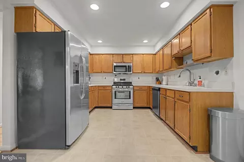 Kitchen - 809 Midship Ct, Annapolis, MD 21401 photo 1 of 4