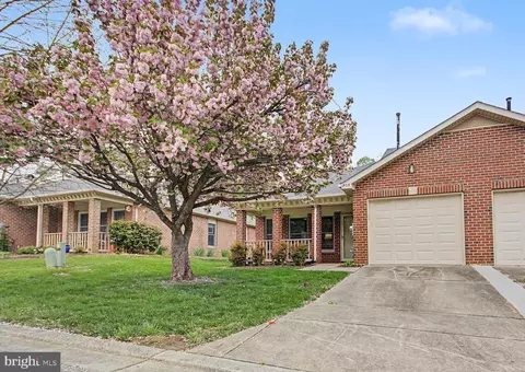 809 Midship Ct, Annapolis, MD 21401