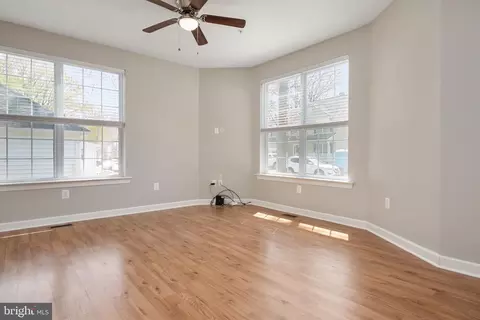 Living - 1222 Juniper St, Shady Side, MD 20764 photo 2 of 8