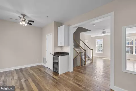 Entry Way - 1304 Hill Born Dr, Hanover, MD 21076 photo 2 of 5
