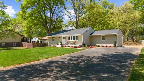 490 Greenwood St, Odenton, MD 21113