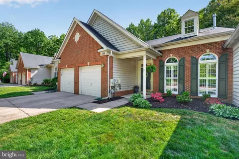 Exterior - 336 Colony Point Pl, Edgewater, MD 21037 photo 3 of 8