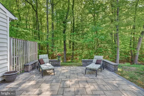 Exterior - 336 Colony Point Pl, Edgewater, MD 21037 photo 5 of 8