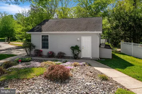 Exterior - 1403 Mirable Way, Pasadena, MD 21122 photo 17 of 19