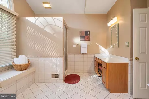Bath - 1403 Mirable Way, Pasadena, MD 21122 photo 1 of 5