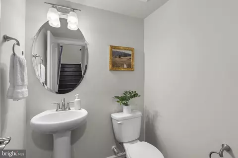 Entry Way - 8312 Meadowood Dr, Hanover, MD 21076 photo 6 of 10