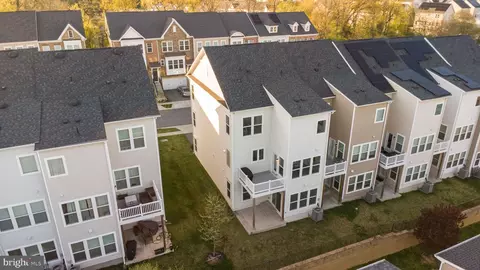 View/Area - 8312 Meadowood Dr, Hanover, MD 21076 photo 1 of 4
