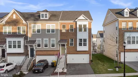 8312 Meadowood Dr, Hanover, MD 21076