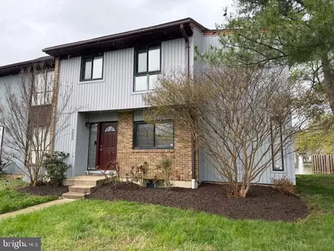 Exterior - 2032 Cambridge Dr, Crofton, MD 21114 photo 1 of 5