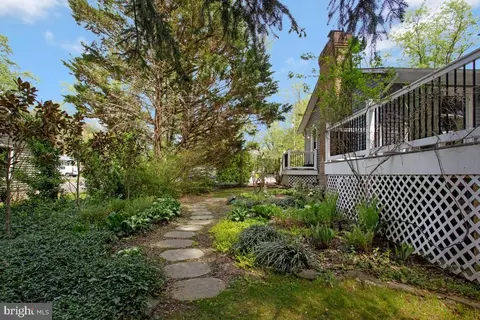 Exterior - 91 Scotts Cove Rd, Edgewater, MD 21037 photo 10 of 11