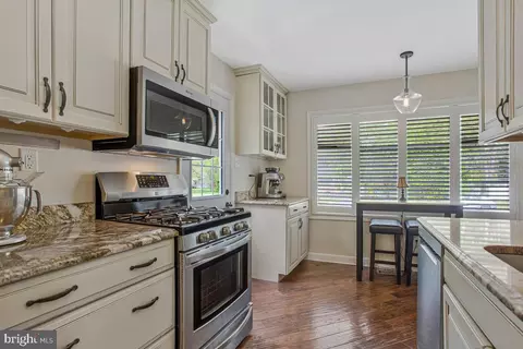 Kitchen - 91 Scotts Cove Rd, Edgewater, MD 21037 photo 2 of 4