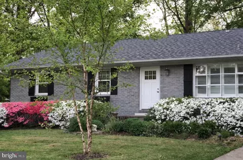 91 Scotts Cove Rd, Edgewater, MD 21037