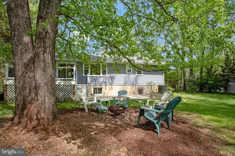 Exterior - 91 Scotts Cove Rd, Edgewater, MD 21037 photo 6 of 11