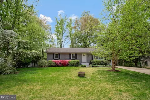 91 Scotts Cove Rd, Edgewater, MD 21037
