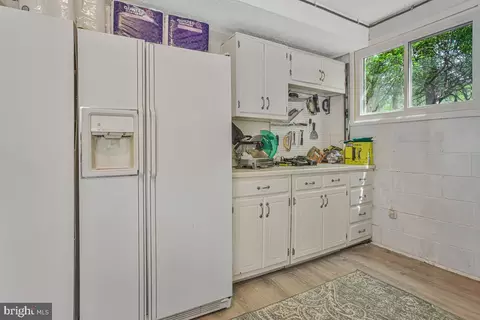 Kitchen - 91 Scotts Cove Rd, Edgewater, MD 21037 photo 4 of 4
