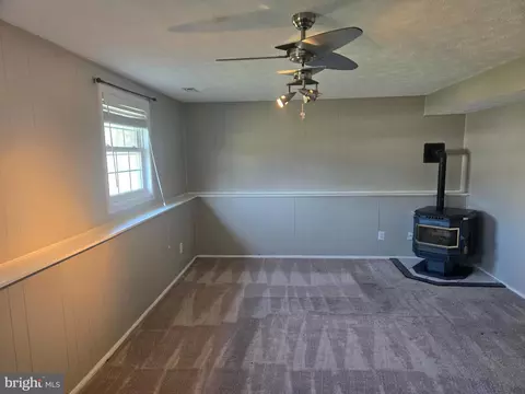 Living - 1424 Gesna Dr, Hanover, MD 21076 photo 1 of 2
