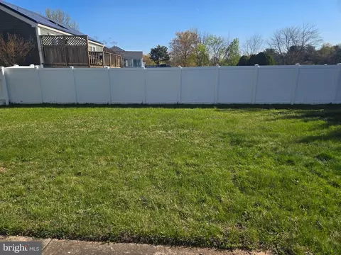 Exterior - 1424 Gesna Dr, Hanover, MD 21076 photo 3 of 4