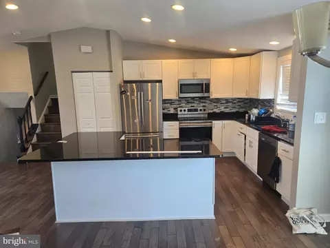 Kitchen - 1424 Gesna Dr, Hanover, MD 21076 photo 1 of 1
