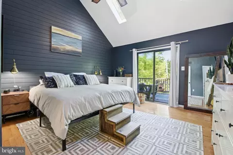 Bedroom - 131 Tarragon Ln, Edgewater, MD 21037 photo 1 of 9