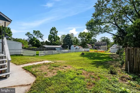 Exterior - 5 Hampton Rd, Linthicum Heights, MD 21090 photo 1 of 9