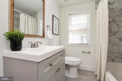 Bath - 5 Hampton Rd, Linthicum Heights, MD 21090 photo 1 of 2