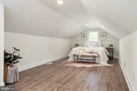 Bedroom - 5 Hampton Rd, Linthicum Heights, MD 21090 photo 2 of 4