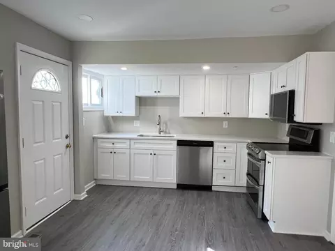 Kitchen - 805 Spa Rd, Annapolis, MD 21401 photo 7 of 7