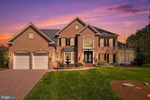 206 May Ln, Edgewater, MD 21037