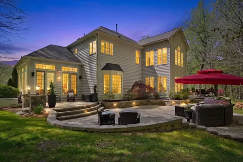 Exterior - 206 May Ln, Edgewater, MD 21037 photo 6 of 12