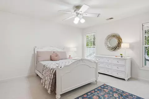 Bedroom - 206 May Ln, Edgewater, MD 21037 photo 6 of 10