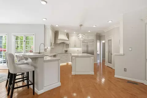 Kitchen - 206 May Ln, Edgewater, MD 21037 photo 4 of 6