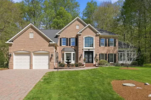 206 May Ln, Edgewater, MD 21037