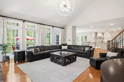 Living - 206 May Ln, Edgewater, MD 21037 photo 2 of 5
