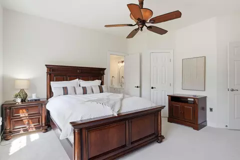 Bedroom - 206 May Ln, Edgewater, MD 21037 photo 5 of 10