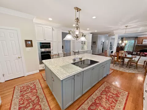 Kitchen - 8201 Green Ice Dr, Pasadena, MD 21122 photo 7 of 12