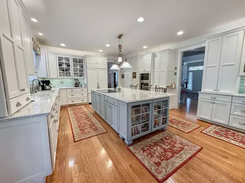 Kitchen - 8201 Green Ice Dr, Pasadena, MD 21122 photo 2 of 12